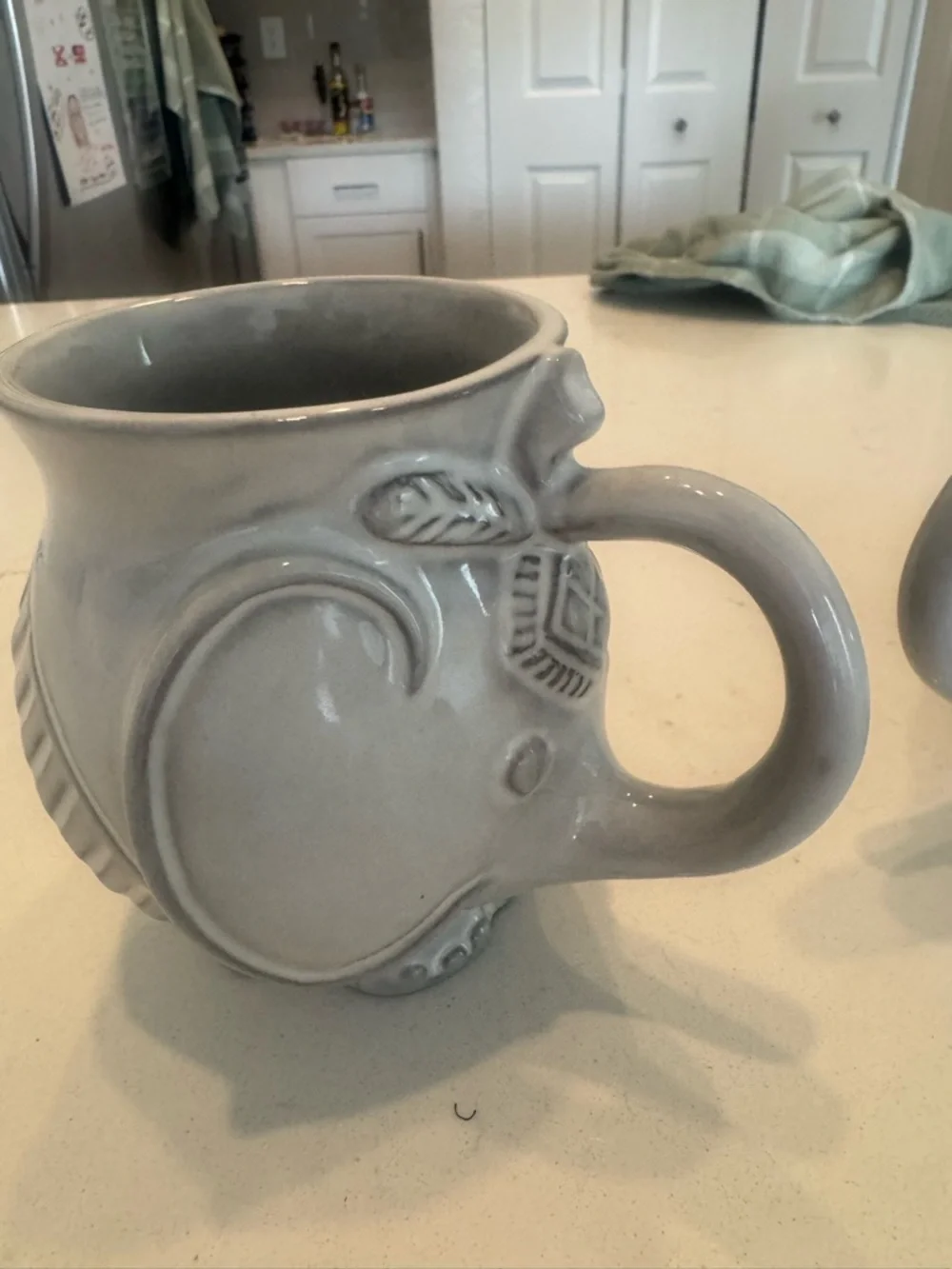 RARE Retired Jonathan Adler Elephant Ceramic Mug Set Gray